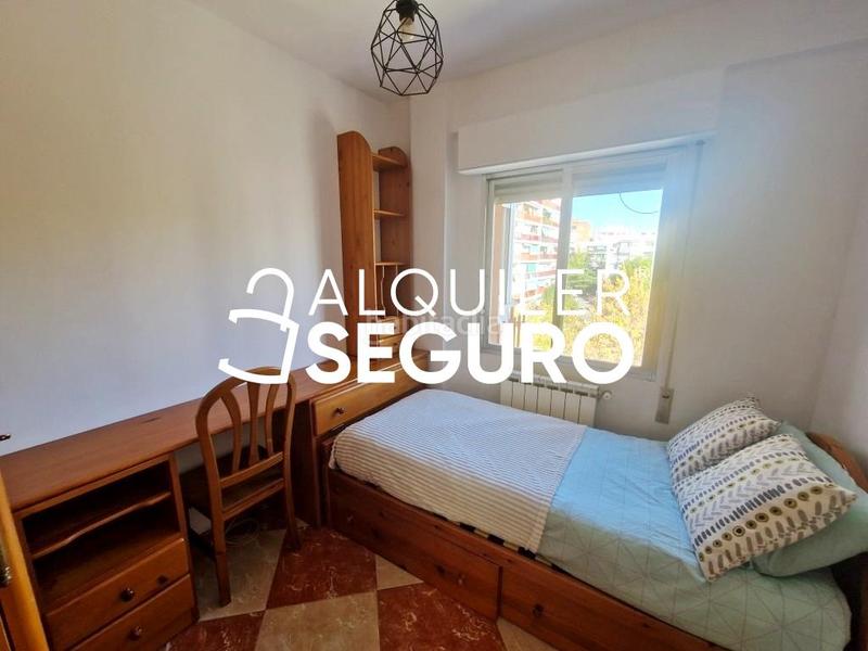 Foto 79bc8e4e-1a3a-4512-a38d-ba485df48edb. Alquiler piso  c las palmas en Centro Móstoles