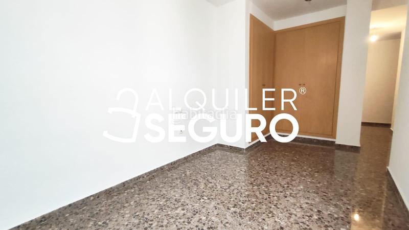 Foto 64b75593-b31a-4f70-a615-56372d3dab3a. Miete etagenwohnung mit parking in Benaguasil