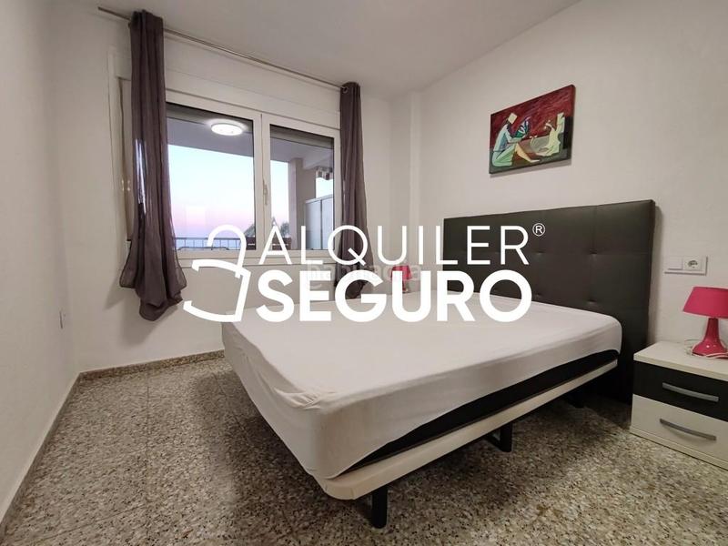 Foto fd4e9baf-06de-45d9-9359-6fb46cf271c7. Location appartement avec parking piscine dans Playa de San Juan Alicante