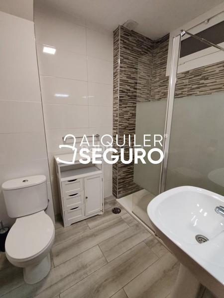 Foto 71ce3226-97ca-4548-a5d7-8f0f3971af30. Miete etagenwohnung mit parking pool in Playa de San Juan Alicante