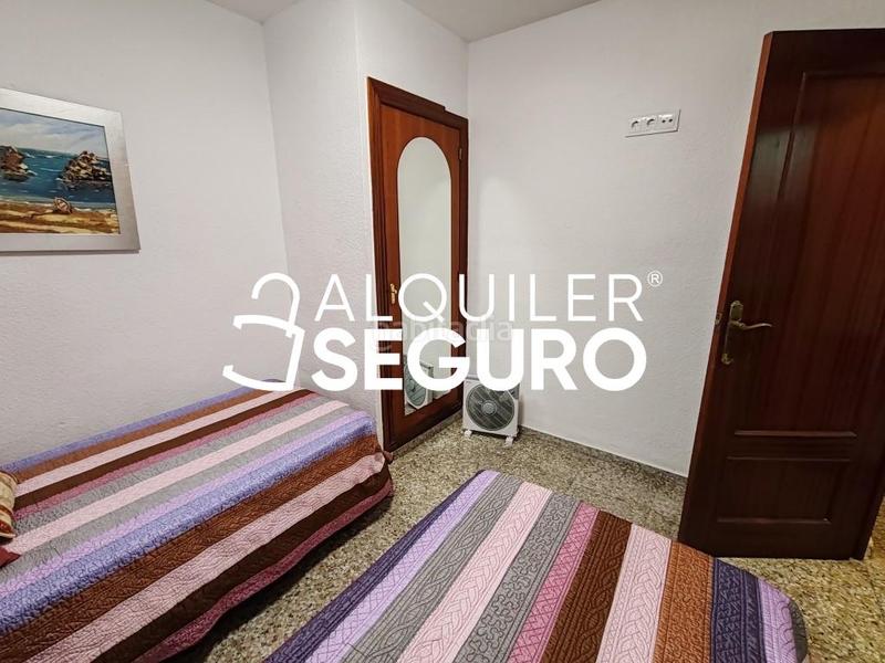 Foto 9d9c578c-aecf-4442-986d-d527af82f1e2. Rent flat with parking pool in Playa de San Juan Alicante