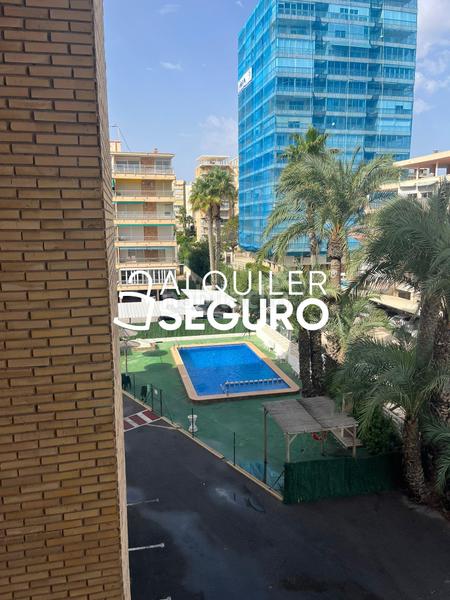 Foto 9e887e53-b19c-41c7-a8e3-6927795dc715. Rent flat with parking pool in Playa de San Juan Alicante