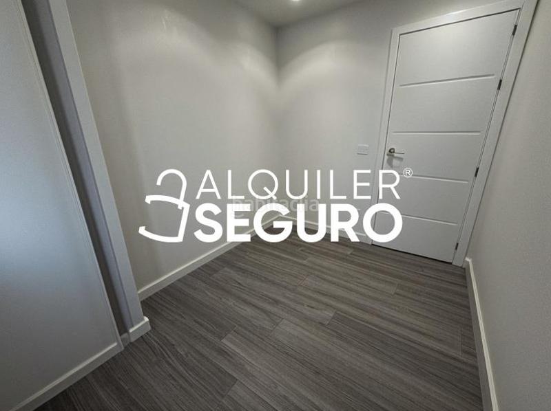 Foto e0331603-af7d-4055-acbf-6b5011ce756c. Alquiler piso  cmo. ingenieros en Vista Alegre Madrid