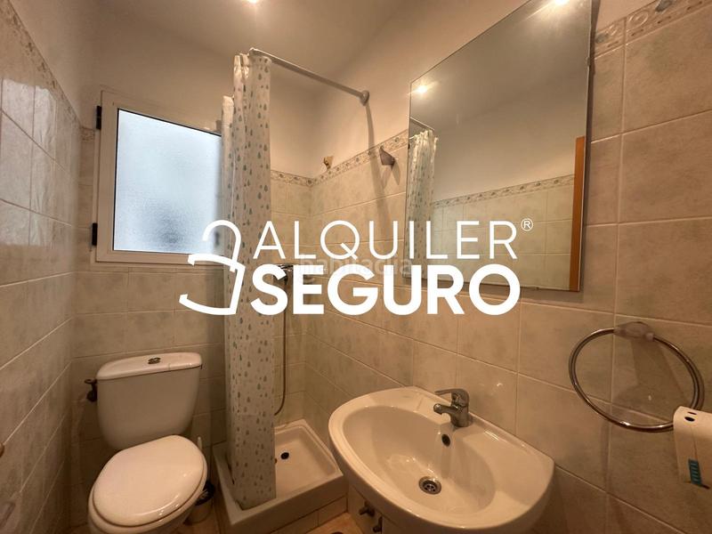 Foto d7b1e456-3993-4f1b-b7c3-1f072403885c. Affitto appartamento in Torrefiel Valencia