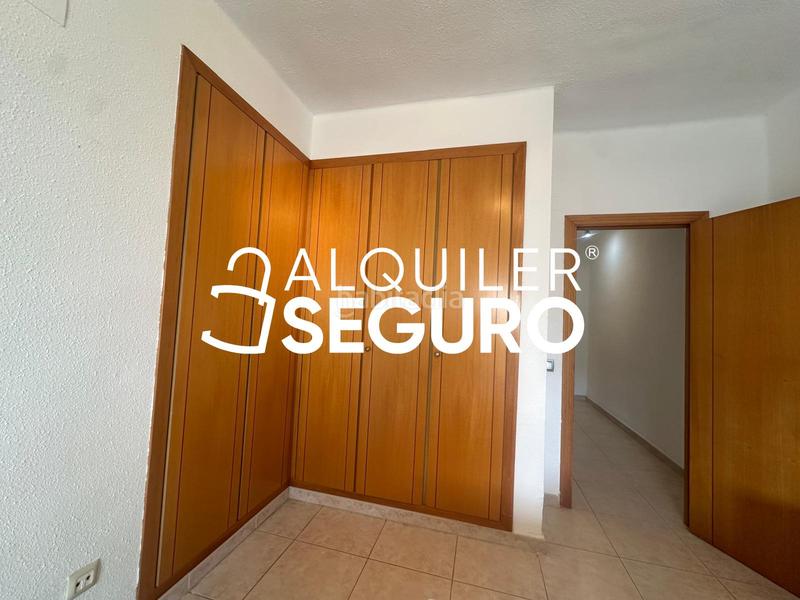 Foto bf4daf1b-c868-4705-a075-eaef920668d1. Location appartement dans Torrefiel Valencia