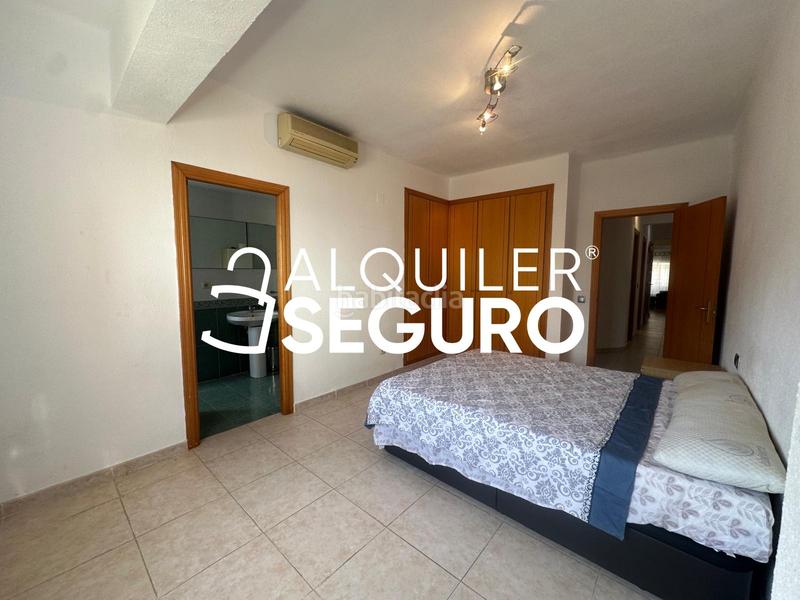 Foto c247ae9c-c8a1-40e4-8a77-b8be8e2b02c0. Location appartement dans Torrefiel Valencia