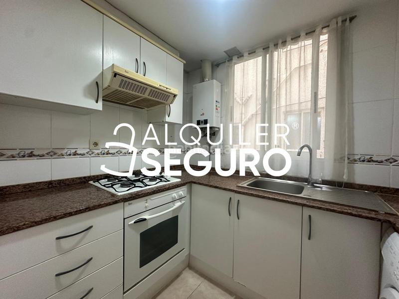 Foto 62b7dda8-dd31-4970-96ab-d913c91614e7. Miete etagenwohnung in Torrefiel Valencia