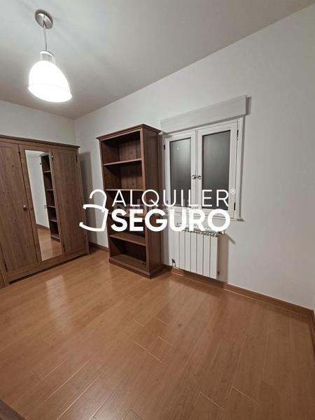 Foto 1bd795cd-aa36-4cdd-86d4-fbf528bec343. Location appartement avec chauffage dans Reyes Católicos Alcalá de Henares