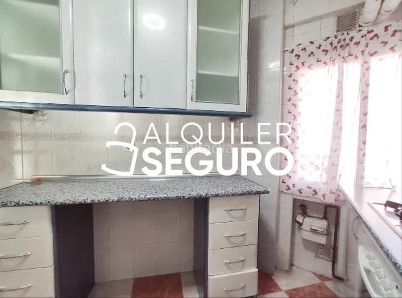 Foto 2327a083-2b9f-458d-b9ba-02deb862d2ee. Miete etagenwohnung mit heizung in Canillejas Madrid
