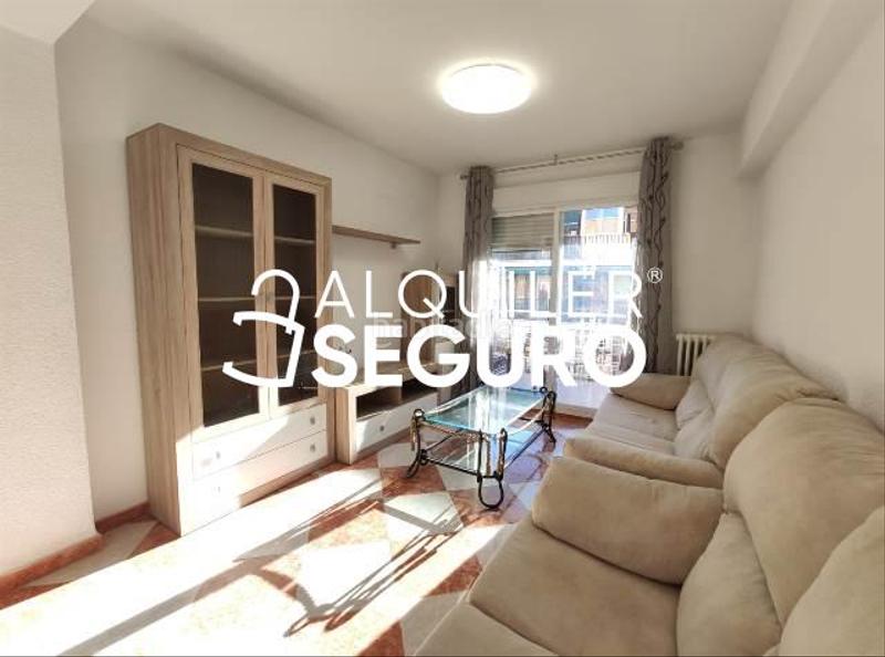Foto 7052ba81-dc9d-497c-9ebc-f8b831c1eae0. Rent flat with heating in Canillejas Madrid