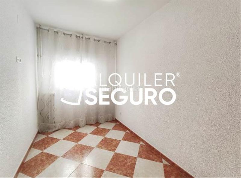 Foto 7fe84026-f47f-4862-8403-dab398b361fe. Rent flat with heating in Canillejas Madrid