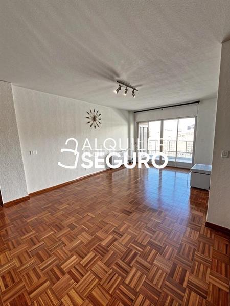 Foto 990165d4-c362-48ca-adea-b686bed7f7cc. Rent flat with heating parking in Centro Móstoles