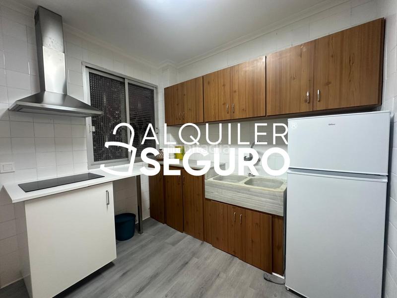 Foto 3940739b-8ee6-47fa-87f0-ccdc8e25b123. Alquiler piso  av. perez galdos valencia en Ciudad Universitaria Madrid