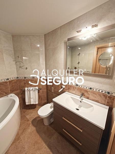 Foto 8e0f9d03-7db7-41a6-902a-49780dbfb9b7. Affitto chalet con riscaldamento parcheggio in Loeches