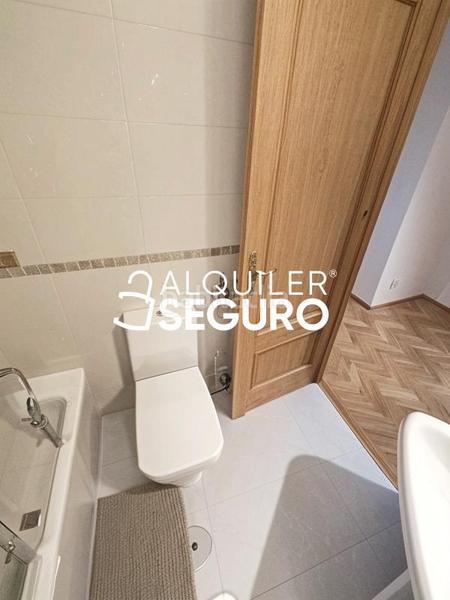 Foto 7cfcd903-2752-4bc9-a2fe-48e3b035568a. Alquiler chalet  c maria moliner en Loeches