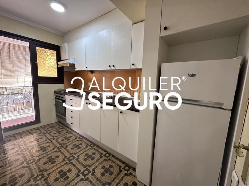 Foto 2b4aa1ff-6c0a-4cc9-a8c1-bfcec2262f6c. Alquiler piso  c san pancracio en Marxalenes Valencia