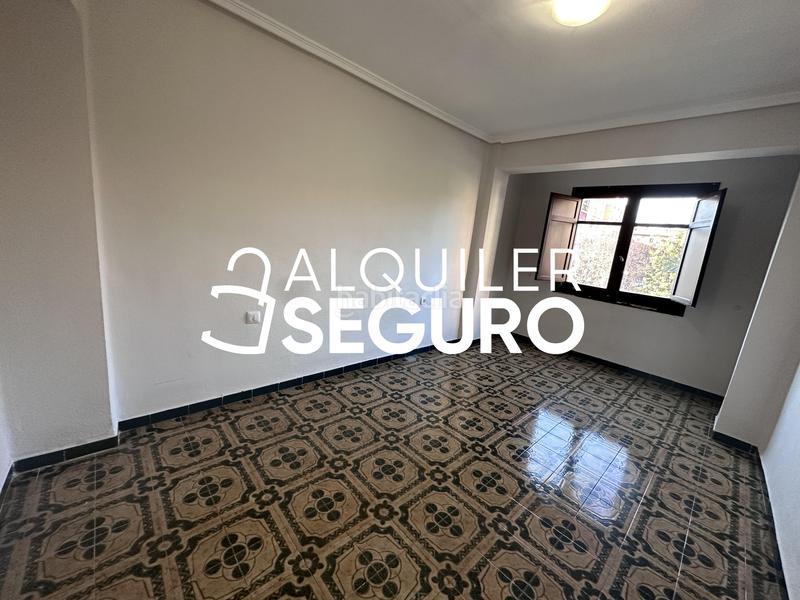 Foto 39a36684-9214-4b47-8be2-a6ce679bf183. Alquiler piso  c san pancracio en Marxalenes Valencia