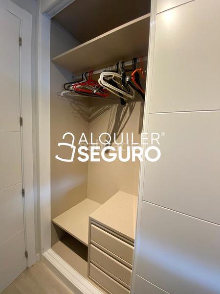 Foto 055f6b6a-cbb3-4f49-be22-bfac6d559d6e. Affitto appartamento con riscaldamento parcheggio piscina in Madrid