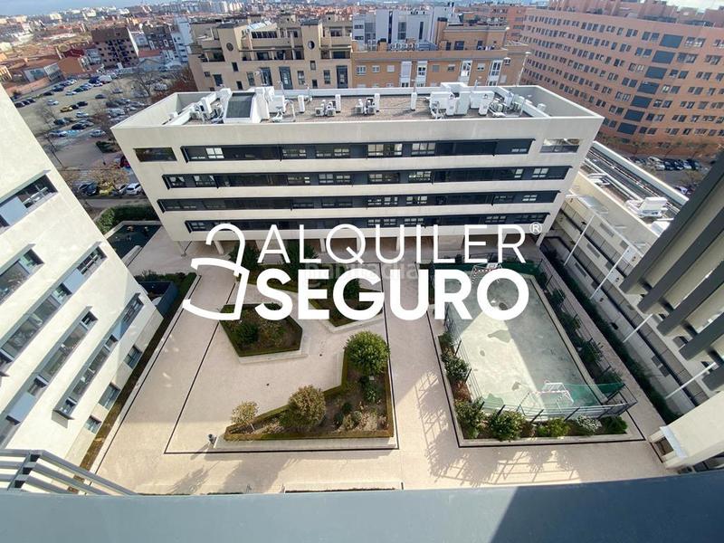 Foto 9b212d9c-4e66-4c09-b2f4-ee8f1390552e. Alquiler piso  c rozas de puerto real en Ensanche de Vallecas-La Gavia Madrid
