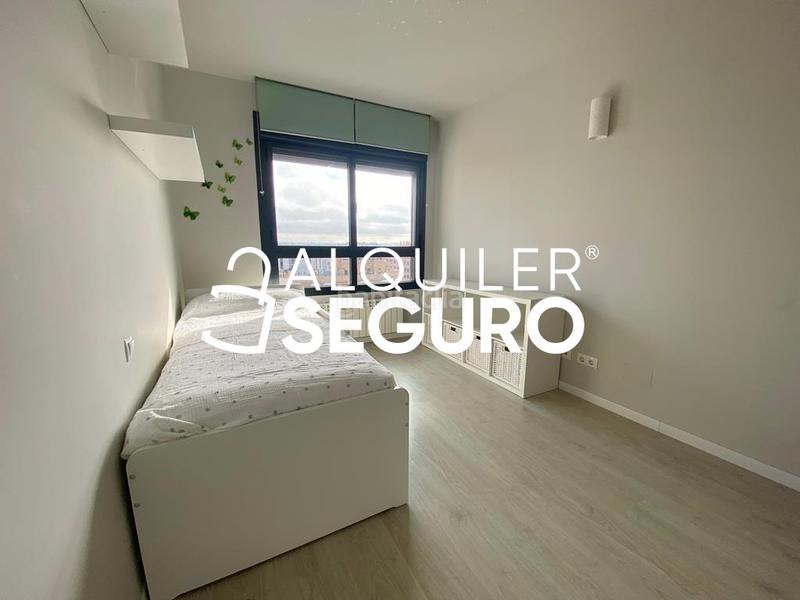 Foto 5c0d03a2-f8a6-4727-92cd-1a35faef2b2b. Lloguer pis amb calefacció aparcament piscina a Ensanche de Vallecas-La Gavia Madrid