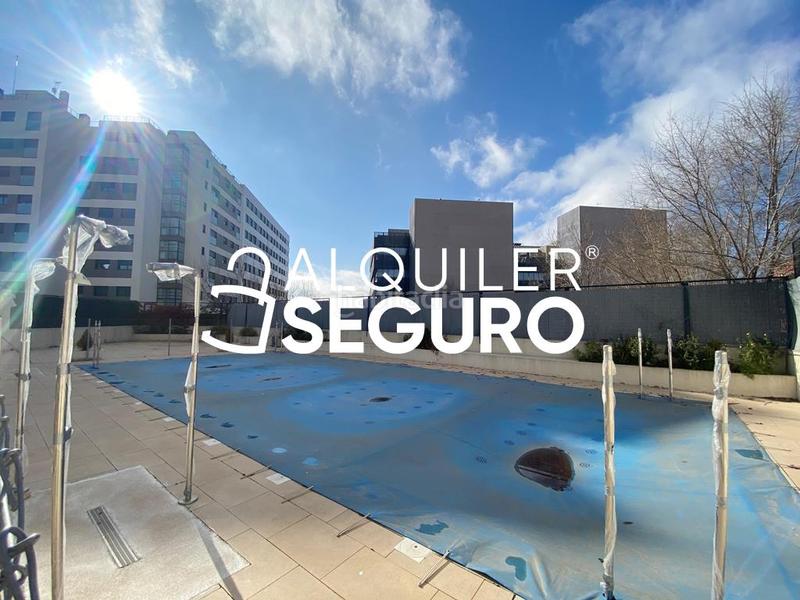 Foto de94bf09-bd5f-479c-9d29-4fcf7d19c98c. Lloguer pis amb calefacció aparcament piscina a Ensanche de Vallecas-La Gavia Madrid