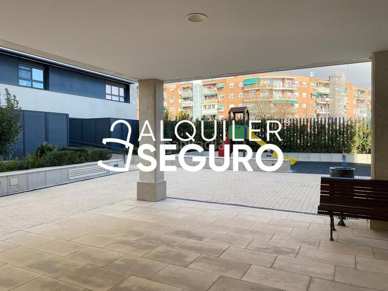Foto b8c6739f-247a-4b29-8ff6-441107b5c264. Location appartement avec chauffage parking piscine dans Madrid