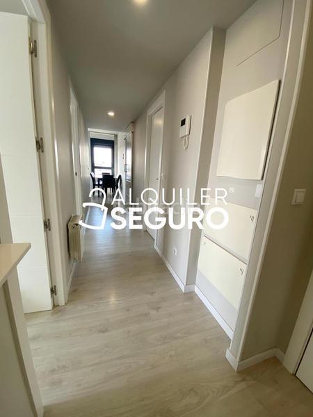 Foto f7ae5610-e3da-47a9-be4f-828a39aea809. Location appartement avec chauffage parking piscine dans Madrid