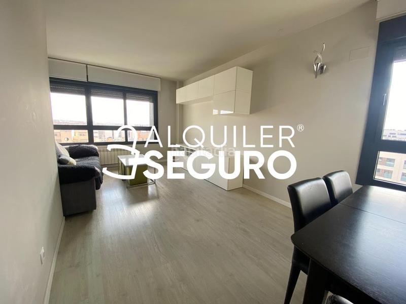 Foto 6549e030-b1b9-486d-ba38-a6fb29a1ad55. Rent flat with heating parking pool in Ensanche de Vallecas-La Gavia Madrid