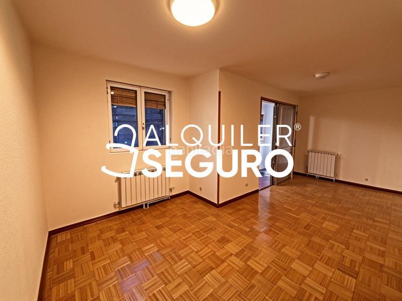Foto 1098be5a-7e6b-4c44-9ab8-32e8d8827973. Alquiler piso  c sierra de cuerda larga en Numancia Madrid