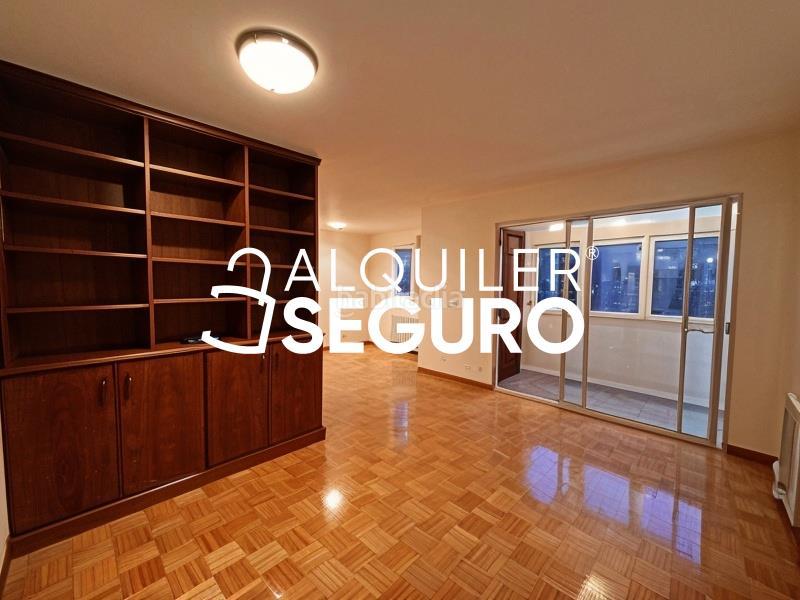 Foto 753746c8-7b1a-4309-aee8-4d9f29432d20. Alquiler piso  c sierra de cuerda larga en Numancia Madrid