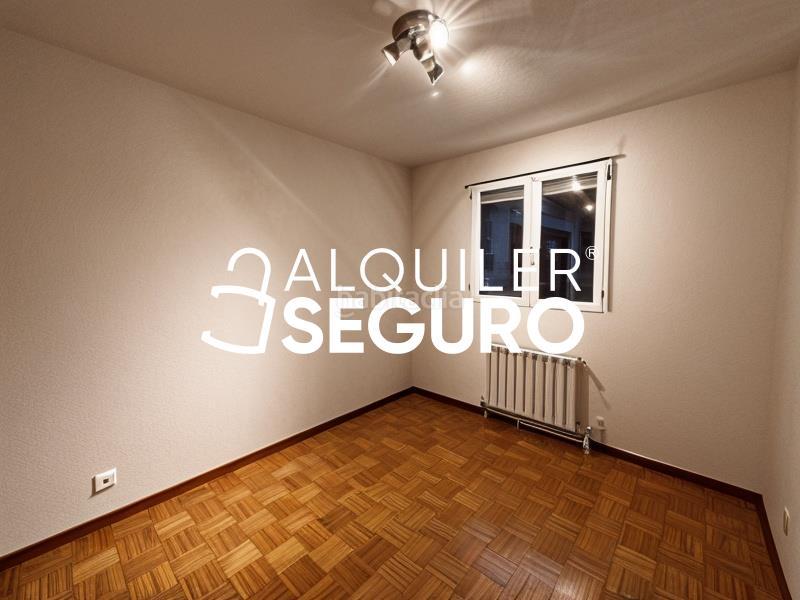 Foto 0d972f23-ba0d-40a3-94ea-abc27b317ee4. Location appartement avec chauffage parking dans Numancia Madrid