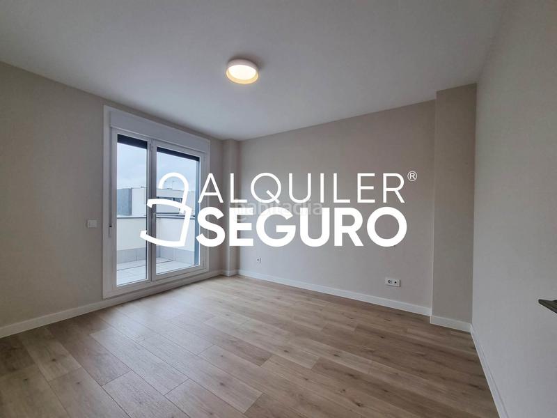 Foto f3f54d9b-9c0e-4b3f-946a-5cf834e848ef. Alquiler chalet  c lisboa en El Bosque Villaviciosa de Odón