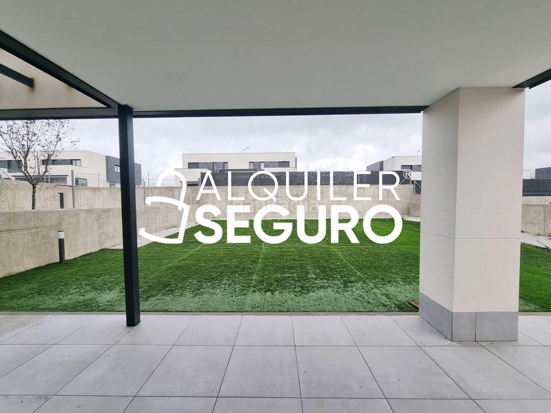 Foto 2c8730d4-14dc-4310-8d5d-3a2fd71200a3. Lloguer xalet amb calefacció aparcament a El Bosque Villaviciosa de Odón