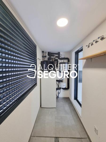 Foto 09f4b502-aaf6-4db8-8eb4-94e1389d36a3. Rent chalet with heating parking in El Bosque Villaviciosa de Odón