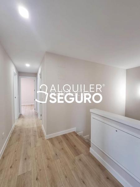 Foto 44d6be89-6860-4e0d-8e9a-c1616328b502. Rent chalet with heating parking in El Bosque Villaviciosa de Odón