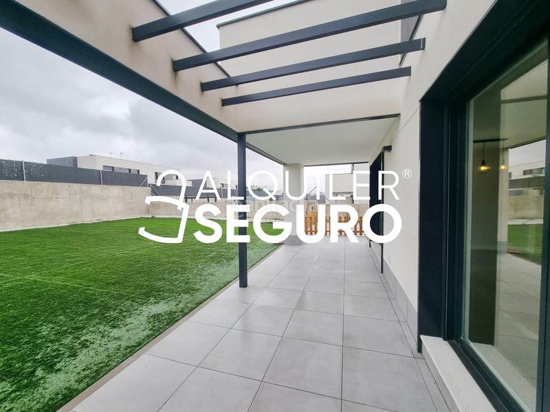 Foto 6cdba019-66b0-4ddd-a0b6-318142c310de. Rent chalet with heating parking in El Bosque Villaviciosa de Odón