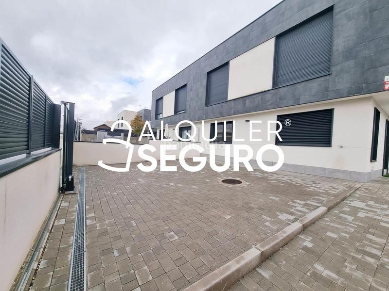 Foto 75bea09f-6ab0-49db-8dcf-f2dfb6a04963. Rent chalet with heating parking in El Bosque Villaviciosa de Odón