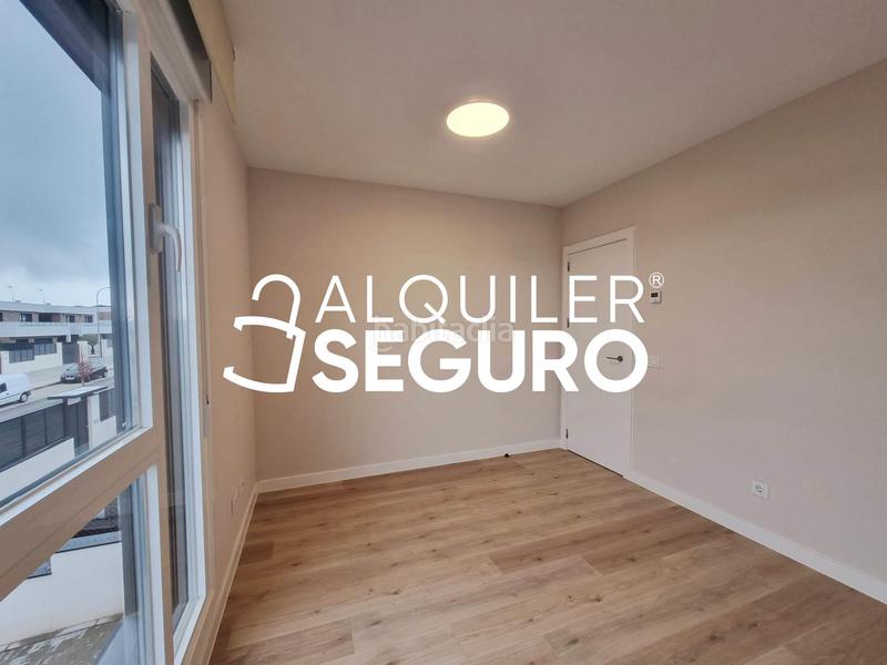 Foto bb1aa5db-bf89-45d5-87b8-fd8d02df661d. Rent chalet with heating parking in El Bosque Villaviciosa de Odón