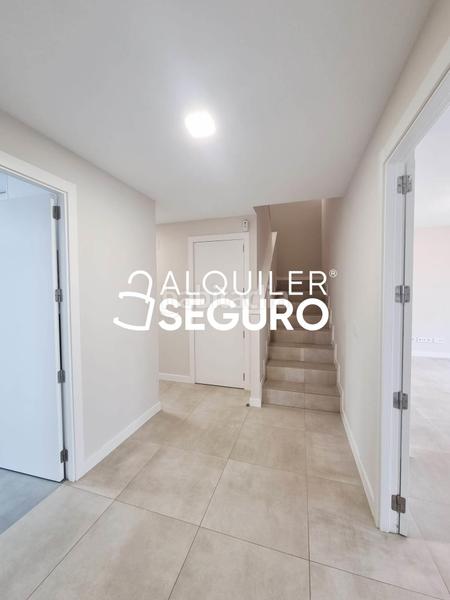 Foto d7c3888c-2ea3-4057-a144-80c7f494b0a5. Rent chalet with heating parking in El Bosque Villaviciosa de Odón