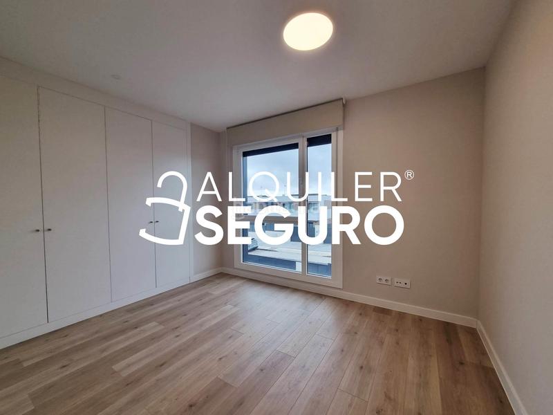 Foto f3bc6ec5-58d1-49ea-9fed-481797fd604a. Rent chalet with heating parking in El Bosque Villaviciosa de Odón