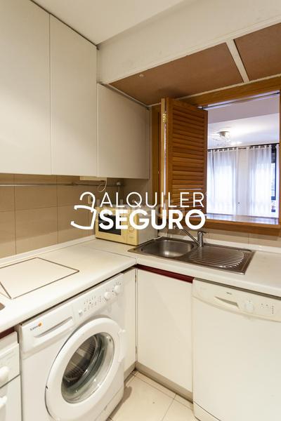 Foto 324b5d5a-652b-4c12-9cce-683c37da0713. Rent flat with heating in Cuatro Caminos - Azca Madrid