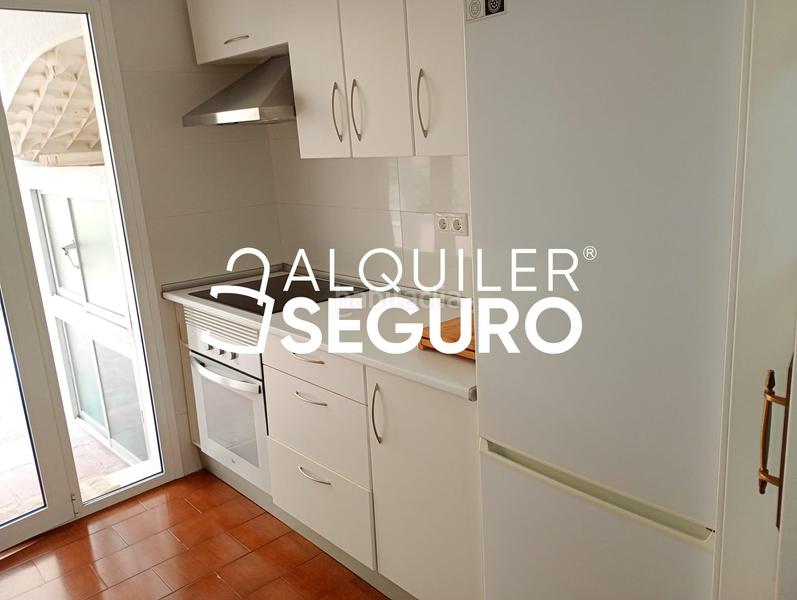 Foto e2f6bcb1-0194-425f-b469-823aa3e95e43. Lloguer xalet amb calefacció aparcament a La Cala del Moral Rincón de la Victoria