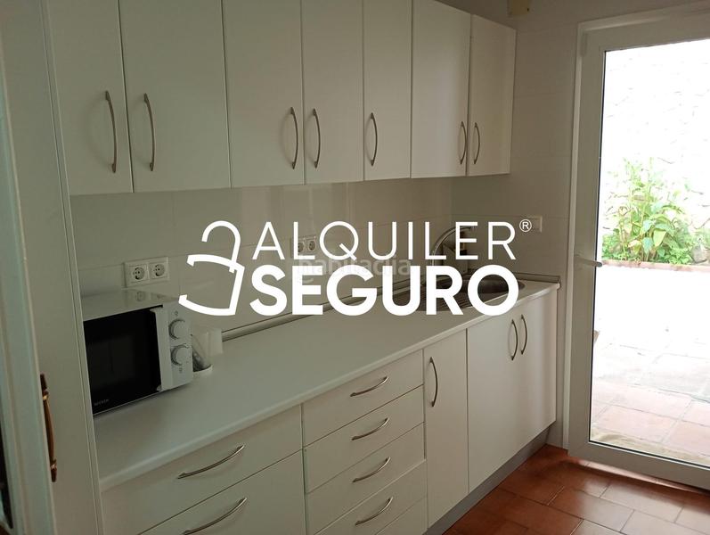 Foto 4e519917-a2ac-4d50-af07-cf8e9129c1dd. Rent chalet with heating parking in La Cala del Moral Rincón de la Victoria