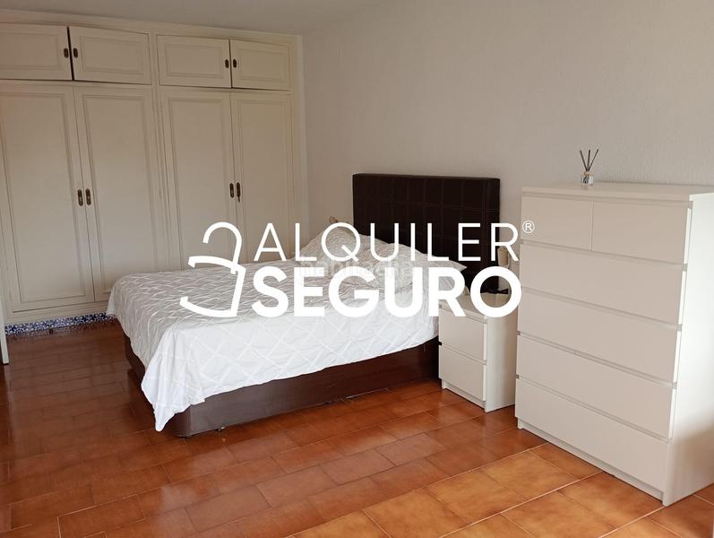 Foto c7995c3c-c9c2-4e7f-9471-d51ffb9c6929. Rent chalet with heating parking in La Cala del Moral Rincón de la Victoria