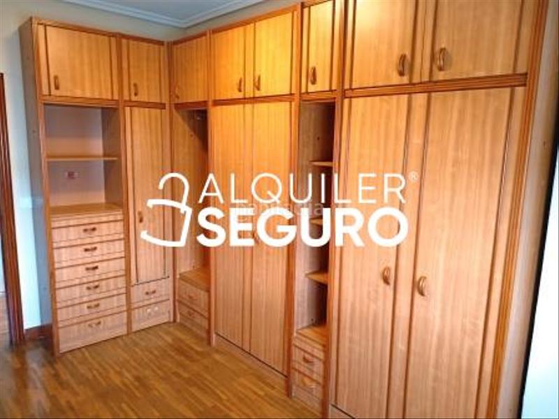 Foto 0433a9ac-5e4f-4600-92d7-d578a0f50369. Alquiler piso  c portal de arriaga vitoriagasteiz en Vitoria - Gasteiz