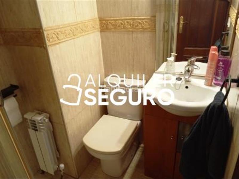 Foto b0e440e6-6526-4804-8ee5-8d7de6a6d233. Miete etagenwohnung mit heizung in El Pilar Vitoria - Gasteiz