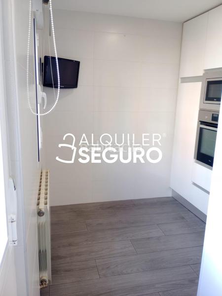 Foto 284ec3e9-baf0-493b-aa49-b35715188187. Alquiler piso  c de juan pérez zúñiga en Concepción Madrid