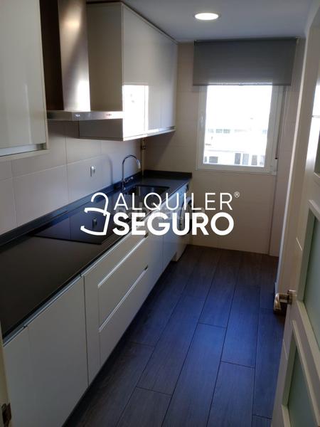 Foto f4528360-1d10-4654-b318-fd7de973876e. Lloguer pis amb calefacció a Concepción Madrid