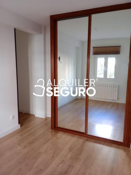 Foto afe6b890-f1d8-4ada-83be-e0d47efb5976. Rent flat with heating in Concepción Madrid