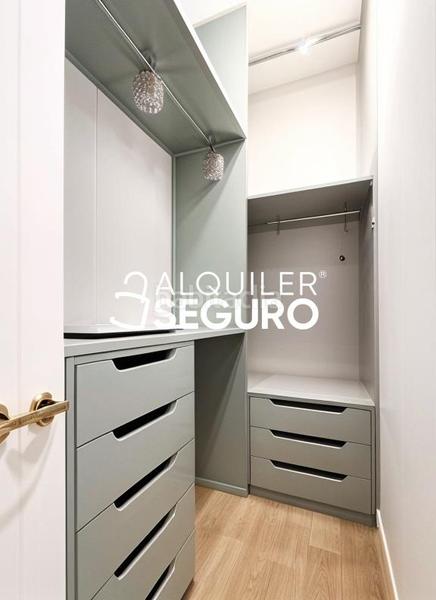 Foto a88b300a-7bdc-4d2d-a5a1-fc819fc16cb2. Miete etagenwohnung mit heizung in Goya Madrid